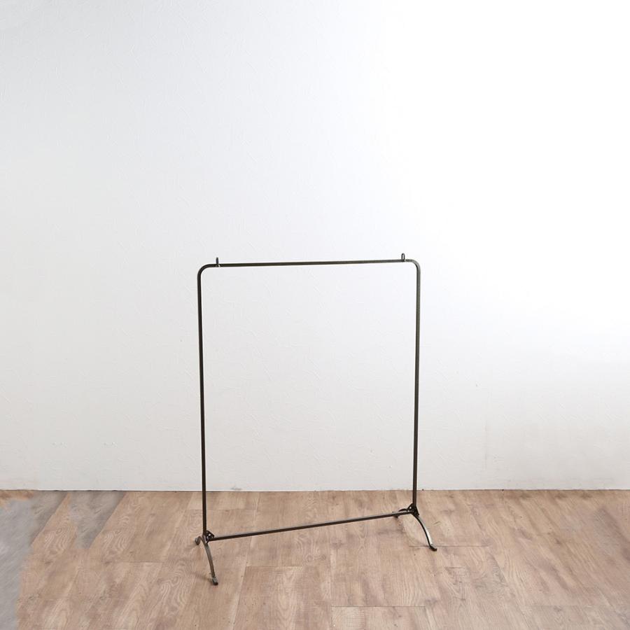 アーバンアウトフィッターズ 壁掛け ポール ラック ハンガー アイアン