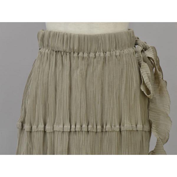 アカネウツノミヤ ベージュ プリーツスカートサイズ 36 　人気デザイン アカネウツノミヤ ベージュ プリーツスカートサイズ 36 人気デザイン