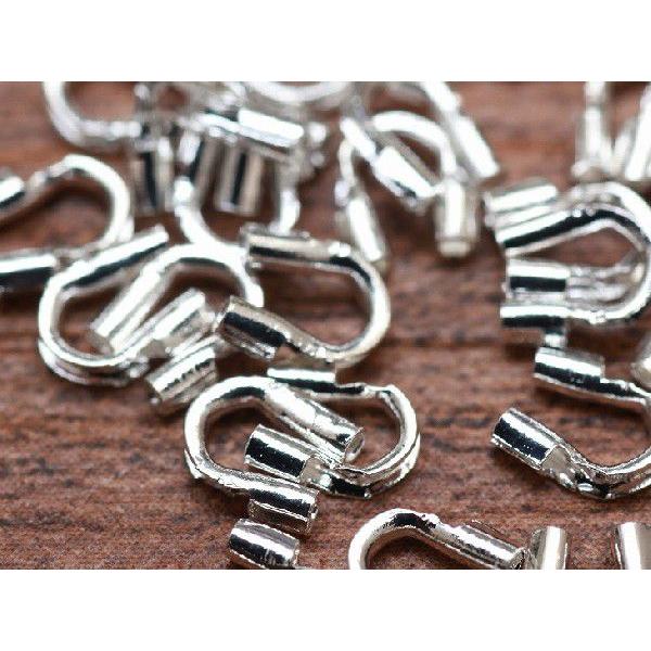 U字カン(約4mm×4.5mm)約25個セット 白銀 ユー字金具 U字 エンドパーツ