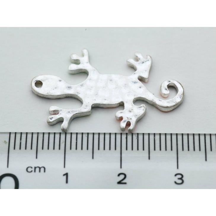 チャーム トカゲ エキゾチック 通し穴付 シルバー 28mm 1個 金属