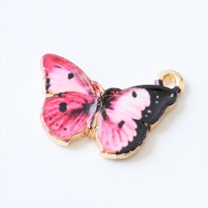 ガラス動物ちゃんチャーム　アニマル　パーツ　ピアスやネックレスに♥︎︎ チャームパーツ 2個入 fairy rabbit & squirrel うさぎ りす