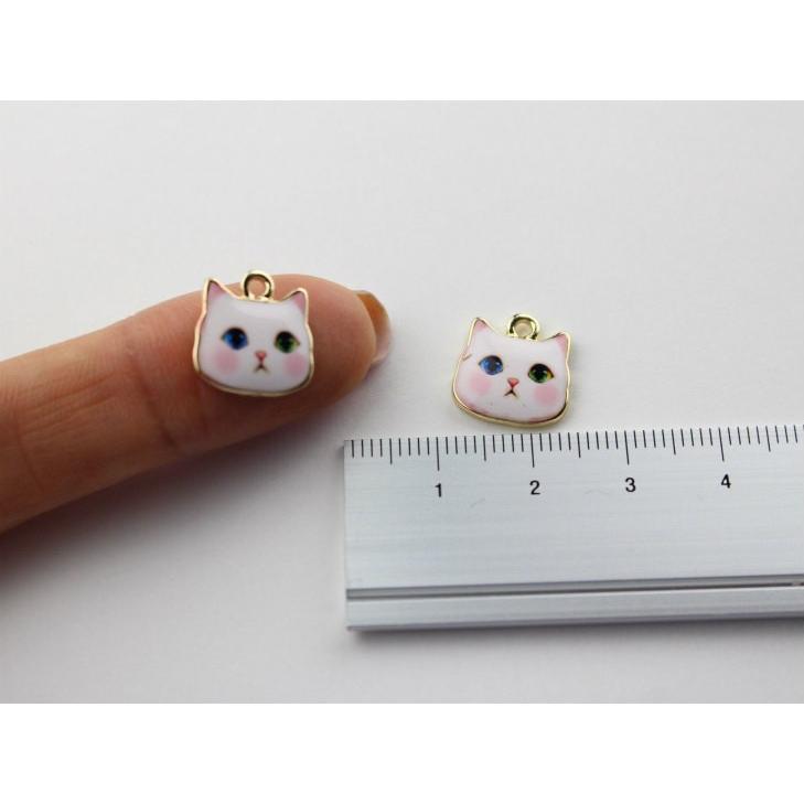チャーム 猫 ピンクチーク 白猫 カン付 ホワイト 15mm 1個 1ヶ イラスト 動物 アクセサリーチャーム 約1 5cm アクセサリーパーツ パーツ Ap 紗や工房 Yahoo 店 通販 Yahoo ショッピング