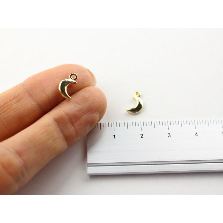 チャーム 三日月 ストーン付き カン付 ゴールド 10mm 1個 1ヶ