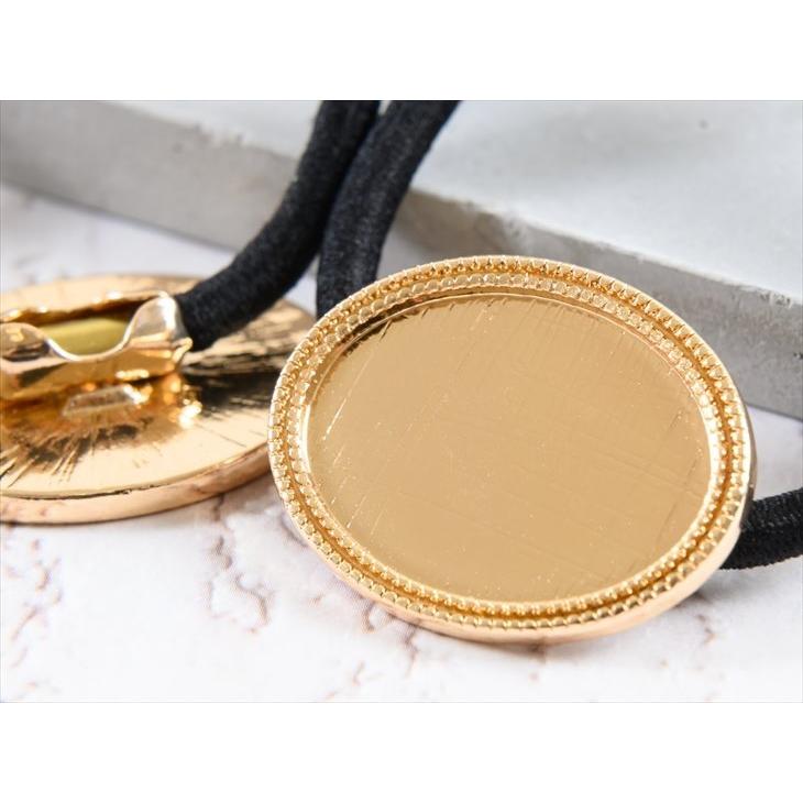 レジンヘアゴム 楕円オーバルゴールドベージュお花畑金箔