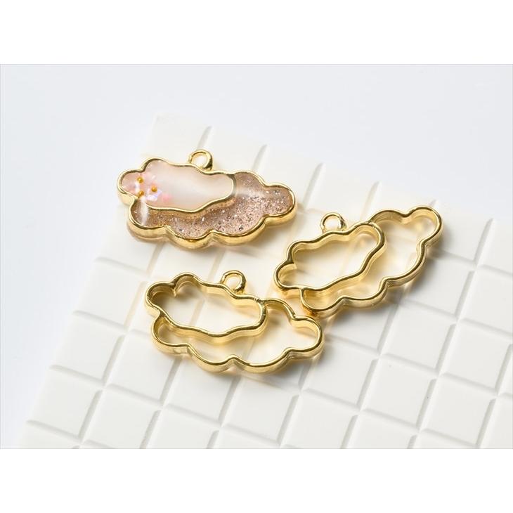 レジンアクセサリー NO.328 空枠 フレーム 雲 カン付 アクセサリー パーツ ゴールド 17mm 2
