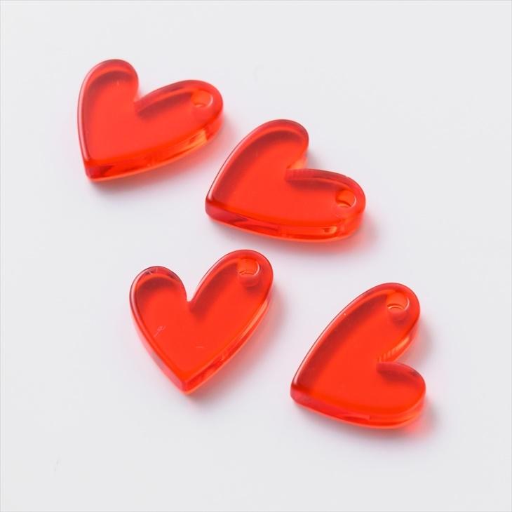 チャーム クリア ハート アクセサリー パーツ レッド 13.5mm 4個