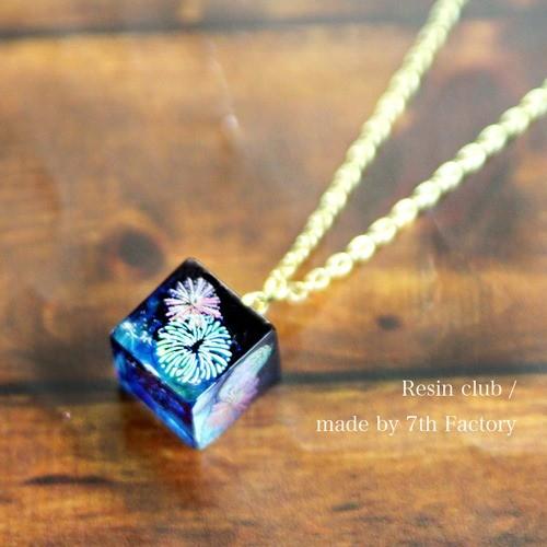 Resin Club レジンクラブ 埋め込みレジンシール 花火 ブルー 1個 1ヶ シール レジン用 封入 レジン資材 アクセサリーパーツ パーツ Rcfiw101 紗や工房 Yahoo 店 通販 Yahoo ショッピング