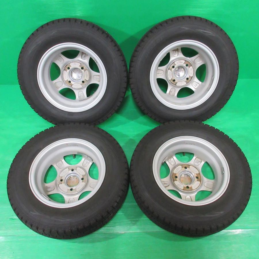 エブリイ 145/80R12 80/78 N LT 2023年超バリ山スタッドレス 90%-95%山 DUNLOP WINTERMAXX SV01 4本 4穴PCD100 4J +40 アトレー クリッパーの画像