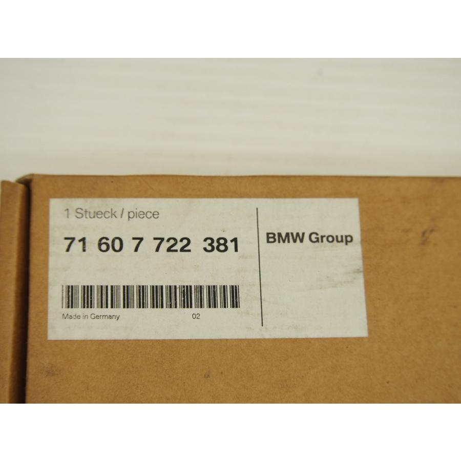 BMW　純正新品　S1000RR(09-14)　カーボン製　ヒールガード左右セット　取り付け穴ピッチ約40mm程度　71607722381/382｜yskosai｜09