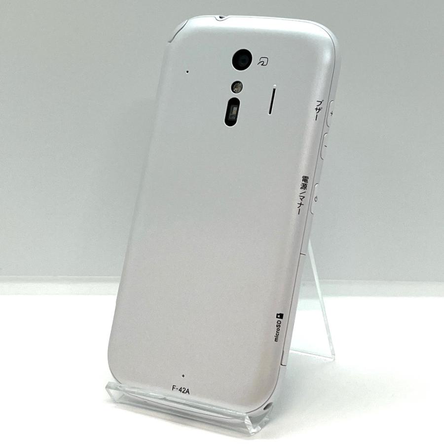 【SIMフリー】docomo らくらくスマートフォン F-42A ホワイト 本体 らくらくスマートフォン 【美品】らくらくスマートフォン F-42A