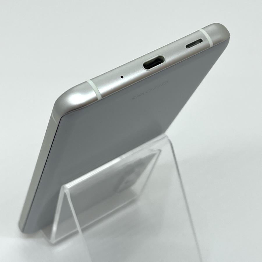 arrows 【美品】arrows N F-51C docomo SIMフリー 128GB／8GB フォグ