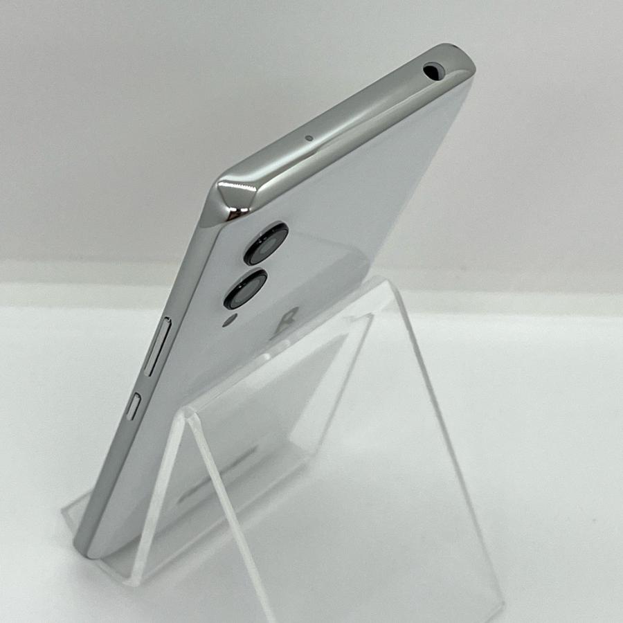 美品】Rakuten hand P710 64GB ホワイト eSIM 白ロム スマホ本体 送料