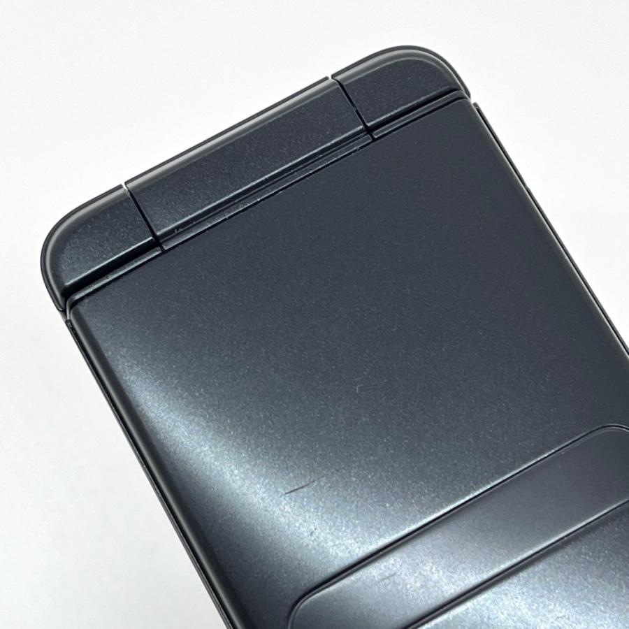 美品】GRATINA KYF42 au SIMロック解除済 4G LTE ブラック 防水 白ロム