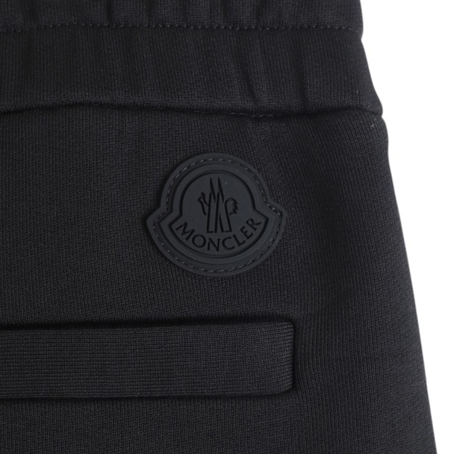 送料無料 21 MONCLER モンクレール 8H00017 89AZY ブラック スウェットパンツ カジュアルパンツ レタリングロゴの画像