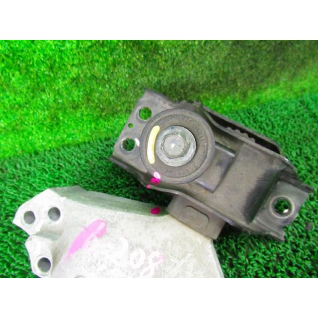 セレナ 日産 DAA-GC27 右 運転席側 エンジンマウント 11210 セレナ 日産 DAA-GC27 右 運転席側 エンジンマウント 11210