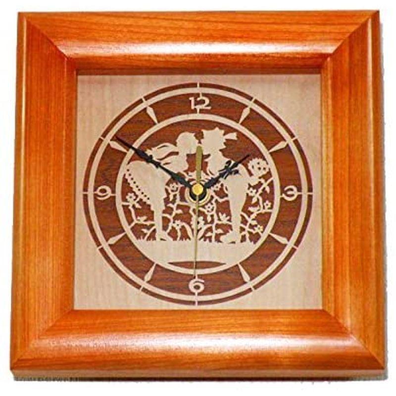 ドイツ製「バイエルンの初恋の思い出」木の切り絵の木製の掛け時計。 新型コロナ克服応援に５０％引きの半額での期間限定販売。 バイエルンの初恋の思い出 木の切り絵の木製の掛け時計 新型コロナ克服応援に５０％引きの半額での期間限定販売 　