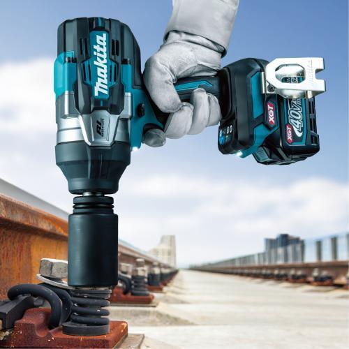 **MAKITA マキタ 40Vmax 充電式インパクトレンチ 差込角19mm 最大締め付けトルク1350Nm （バッテリ2個・充電器・ケース付） TW001GRDX ブルー マキタ（makita） 40Vmax 充電式インパクトレンチ TW001GRDX 角
