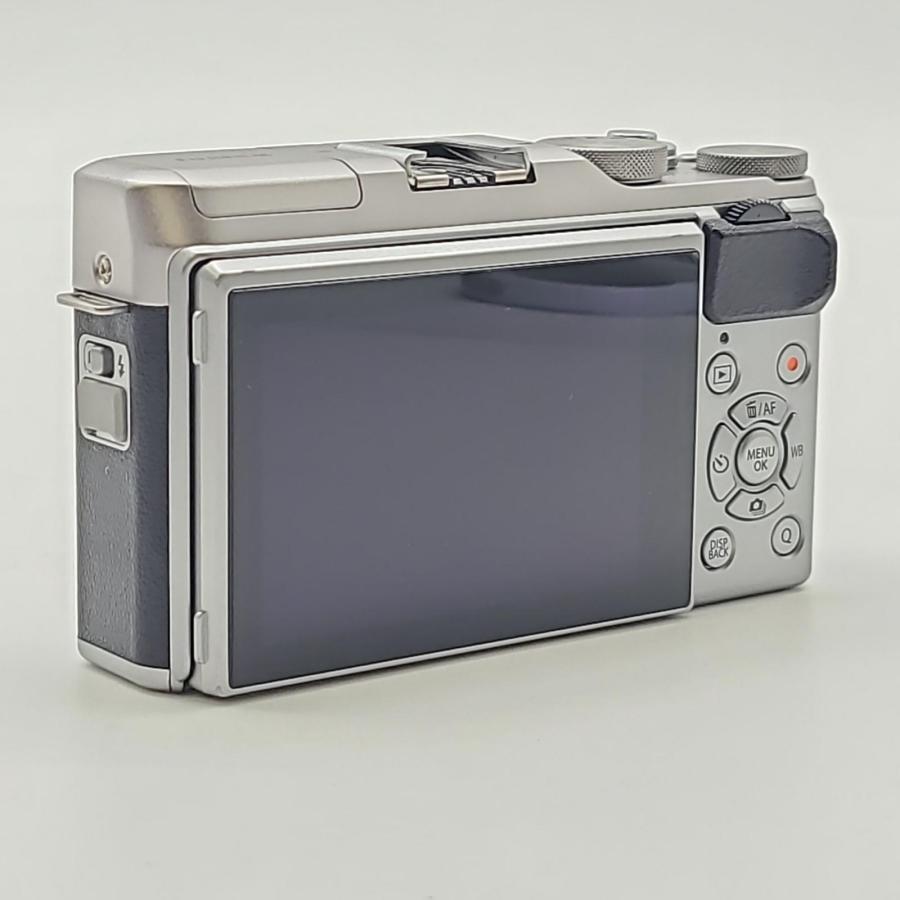 FUJIFILM デジタル一眼 X-A5 ボディ シルバー 動作確認済