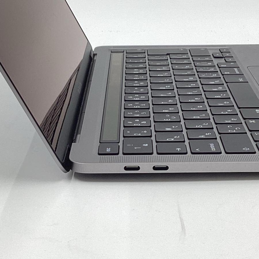 【美品】Apple MacBook Pro 13.3インチ　シルバー 13.3インチMacBook Pro [整備済製品] 8コアCPUと8コアGPUを搭載