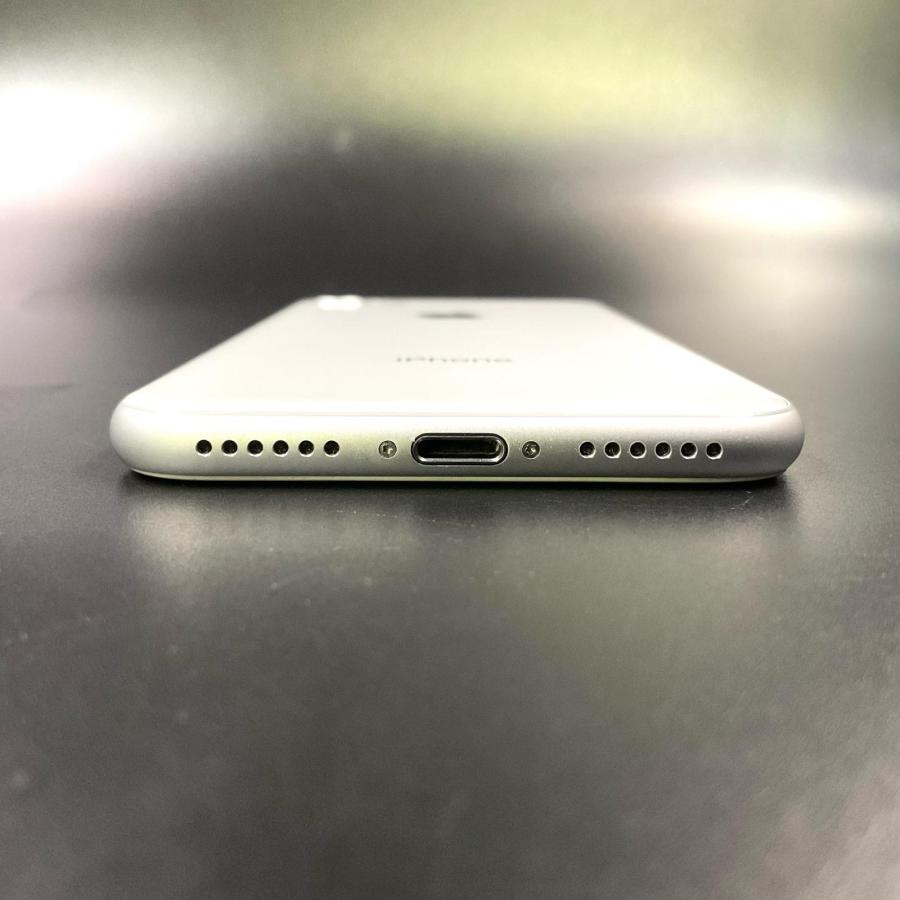 Apple iPhone 8 64GB シルバー au SIMフリー 白ロム 美品 動作確認済