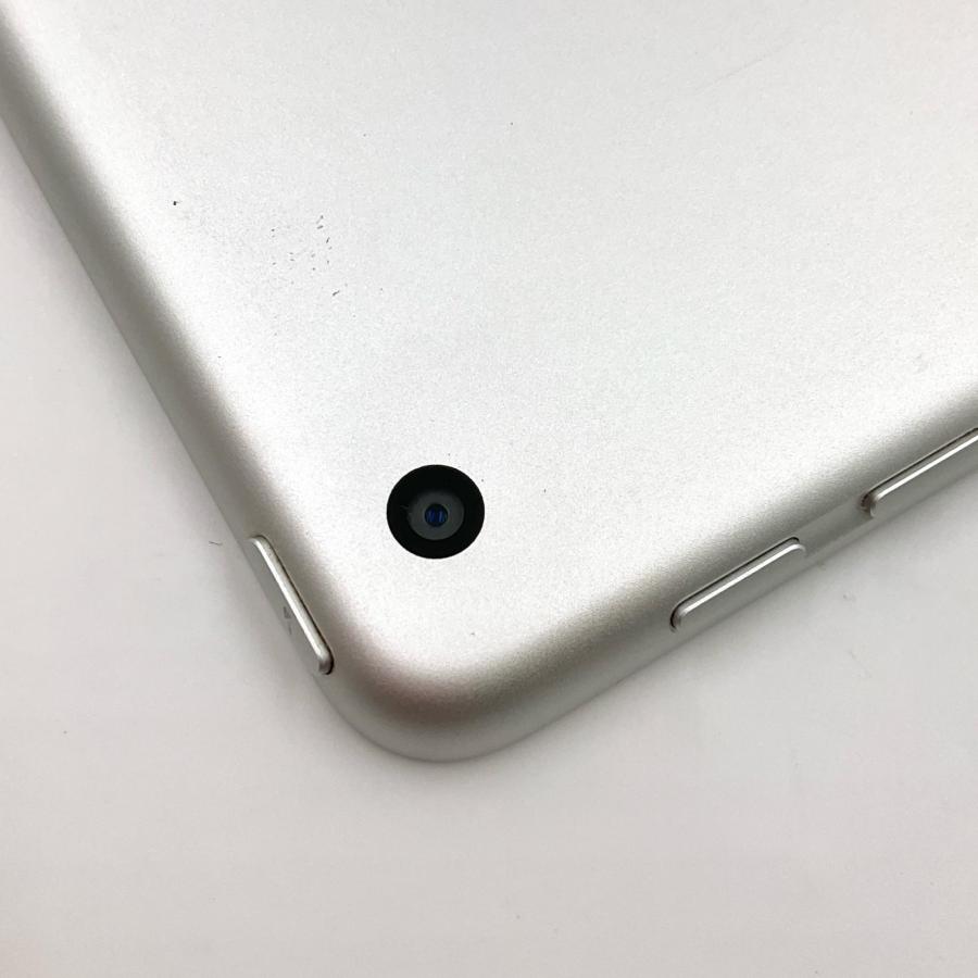 Apple Apple iPad 第6世代 32GB シルバー Wi-Fi 動作確認済 【全額返金