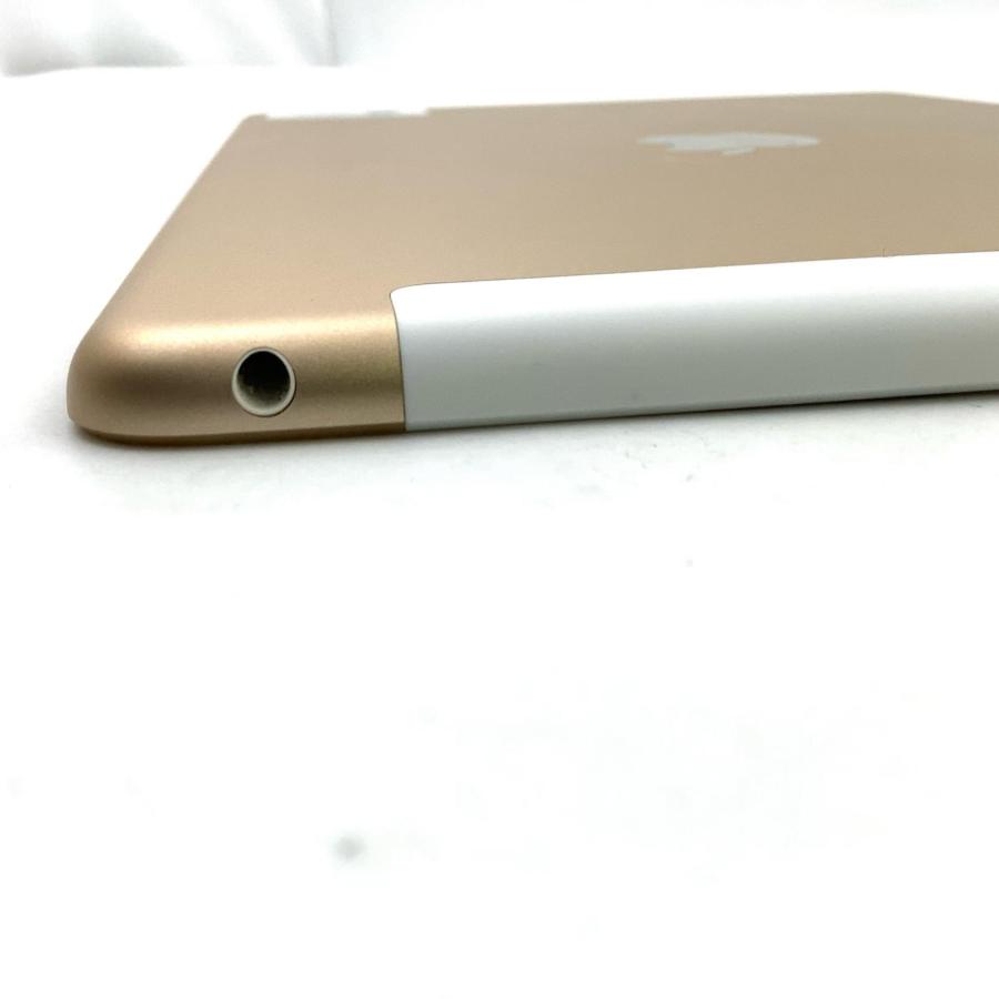 iPad 第5世代（32GB・ゴールド）動作良好！ Apple iPad 第5世代 32GB ゴールド WiFi+Cellular docomo 白ロム