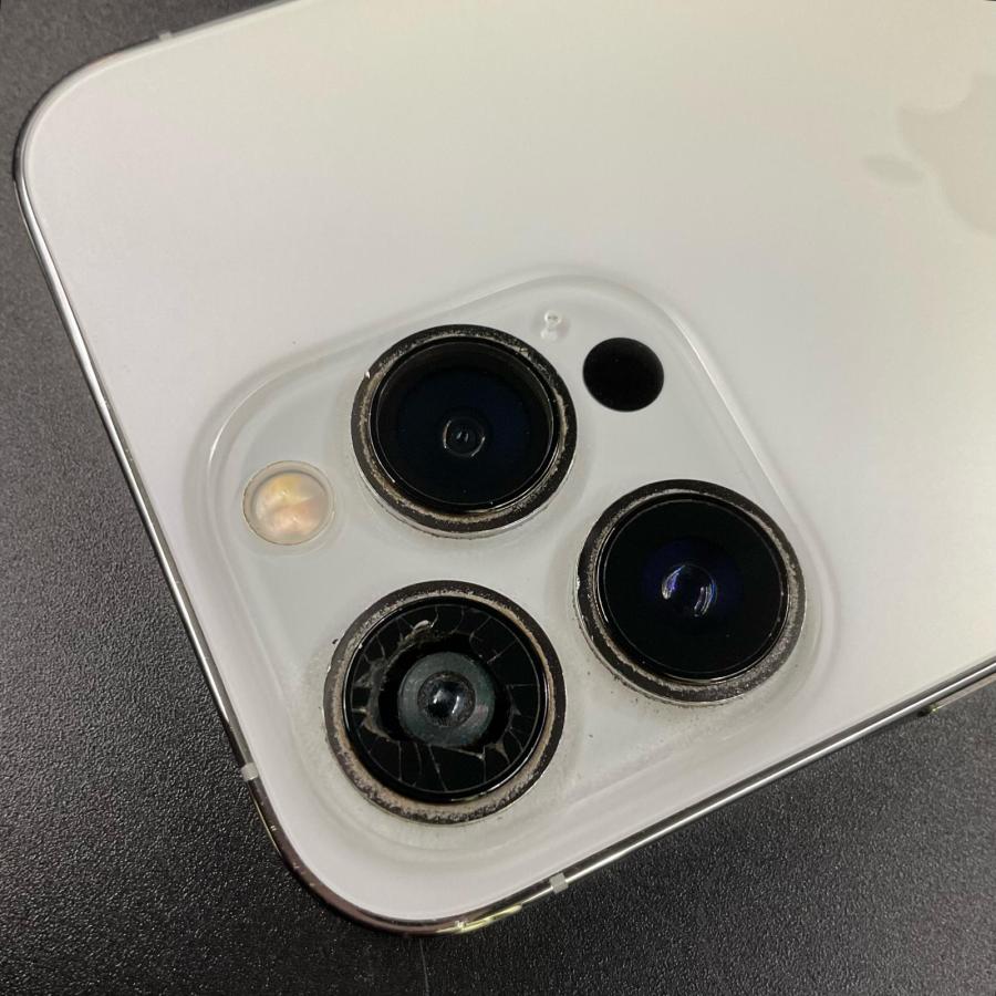 Apple iPhone 13 Pro 256GB シルバー Softbank 白ロム 79%【難有