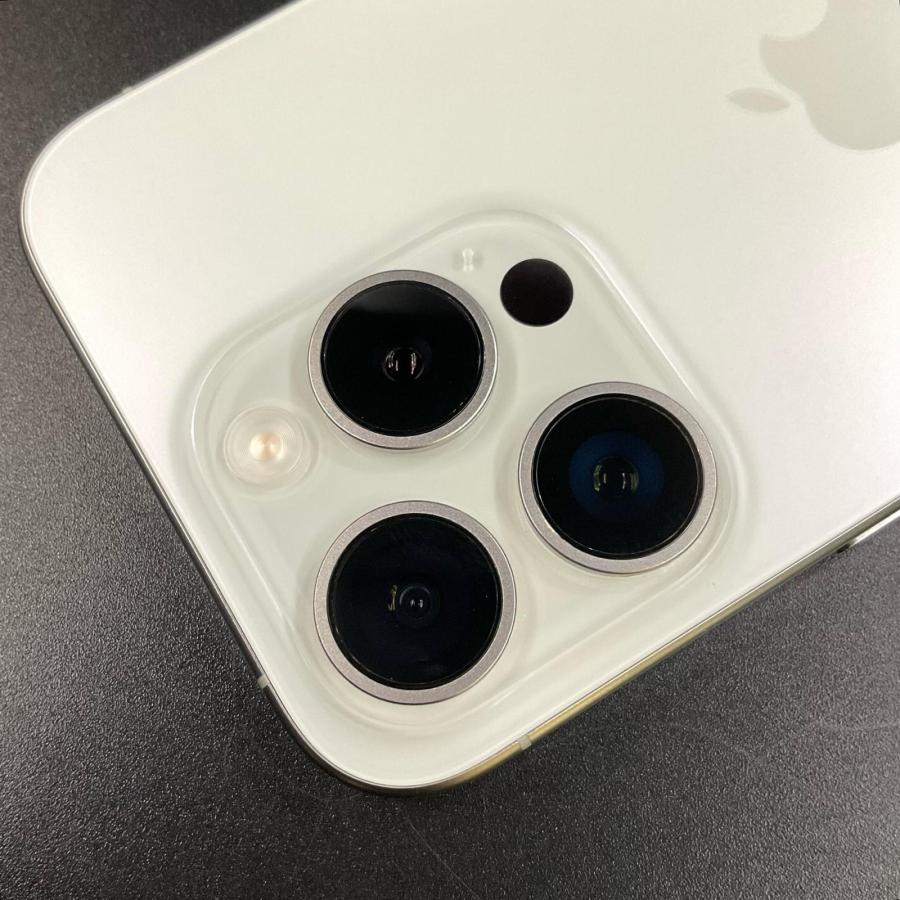 Apple iPhone 15 Pro 1TB ホワイトチタニウム au 美品 動作確認済 88