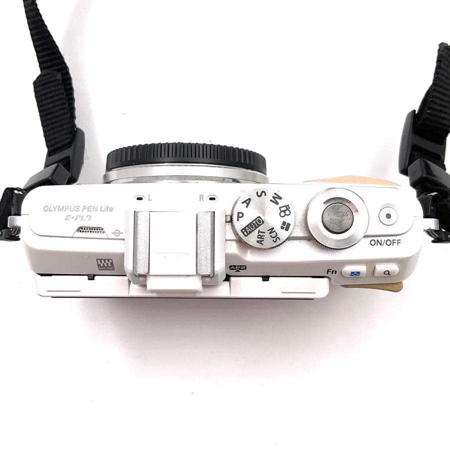 OLYMPUS PEN オリンパス E-PL7 ホワイトボディ 45mm 1.8 単焦点 黒 