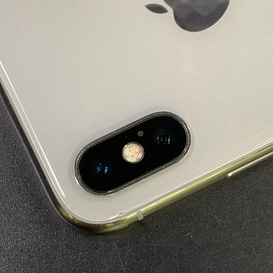 Apple 【全額返金保証】【最速発送】 iPhone X 64GB シルバー docomo