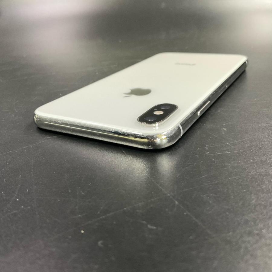 Apple 【全額返金保証】【最速発送】 iPhone X 256GB シルバー docomo