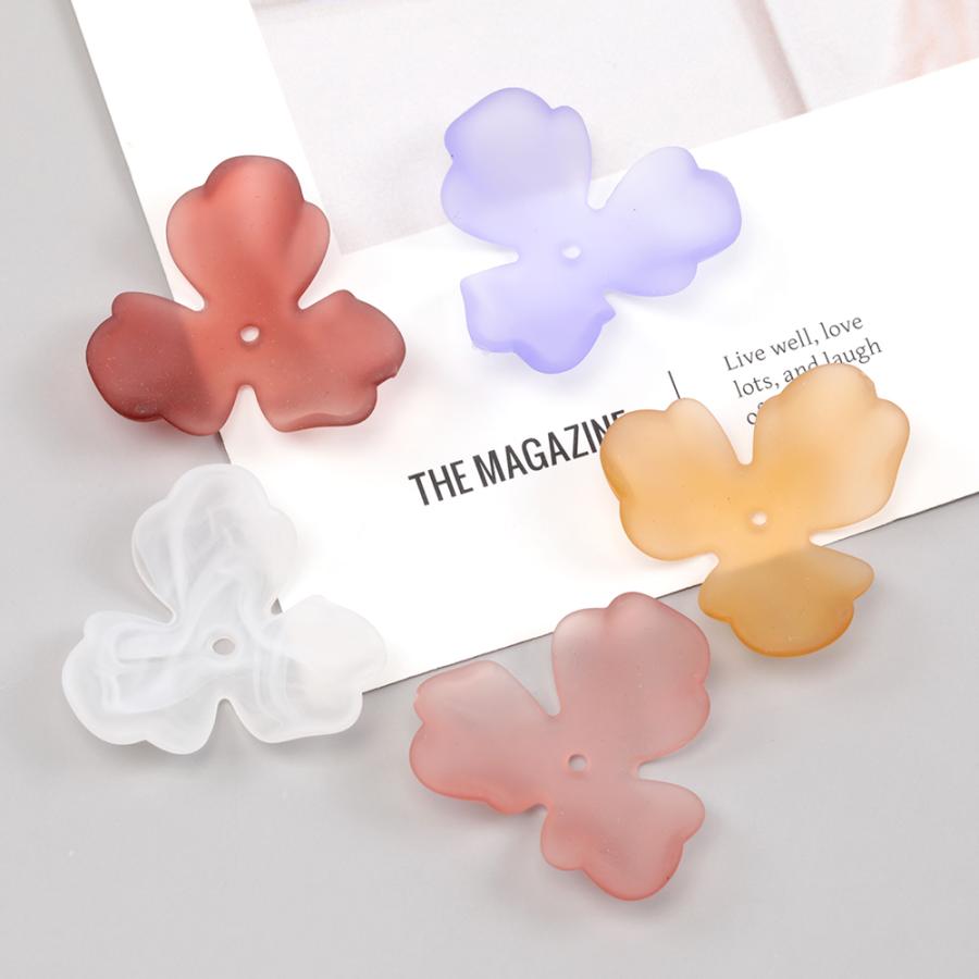 高品質アクリルパーツ 3弁花 穴あり ラバー風 36×36mm【10ヶ