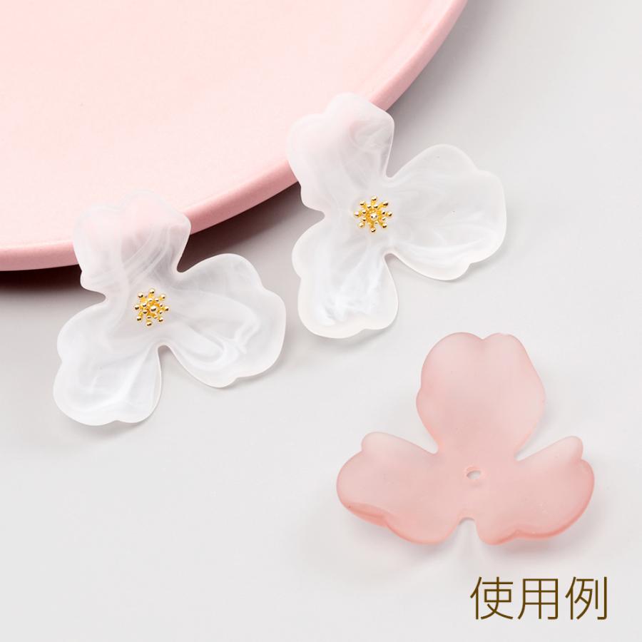 高品質アクリルパーツ 3弁花 穴あり ラバー風 36×36mm【10ヶ
