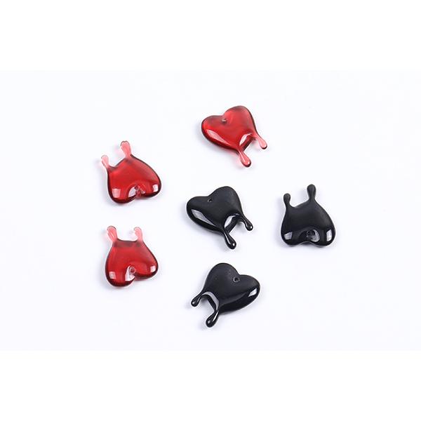 樹脂チャーム ハート型 1穴 15×19mm（8ヶ） : ビーズアンドパーツ