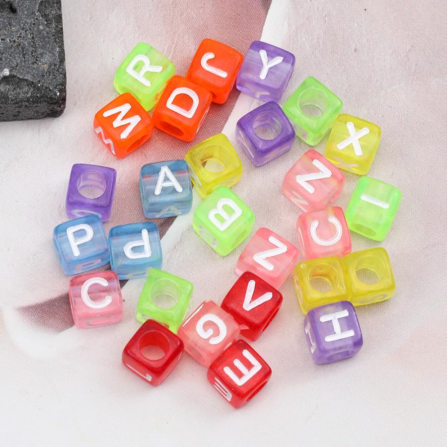 アルファベットビーズ キューブ型 アクリル製 クリアカラー 横穴 英字