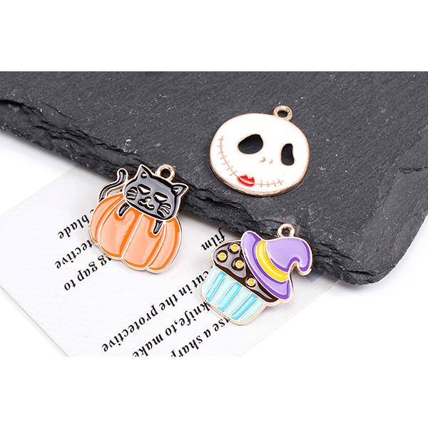 ハロウィンチャーム エポチャーム ゴールド ビーズ、アクセサリー道具、材料 ハロウィンチャーム エポチャーム ゴールド(8ヶ)