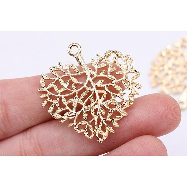 チャームパーツ 透かしハートの枝葉 30×32mm ゴールド【10ヶ 