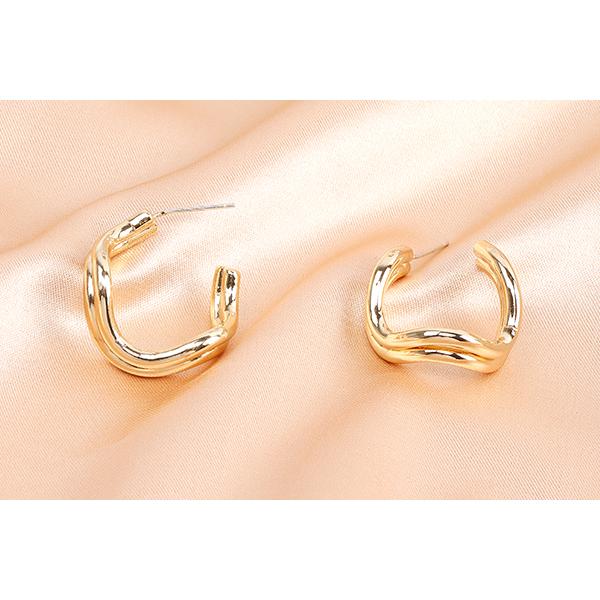 高品質デザインピアス フープピアス 22mm ゴールド（2ヶ） : ビーズ