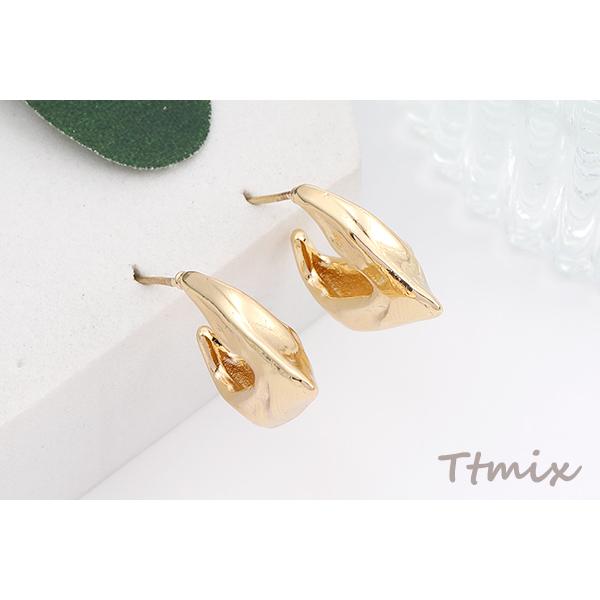 デザインピアス 猫の耳 16×25mm ゴールド（2ヶ） : ビーズアンドパーツ