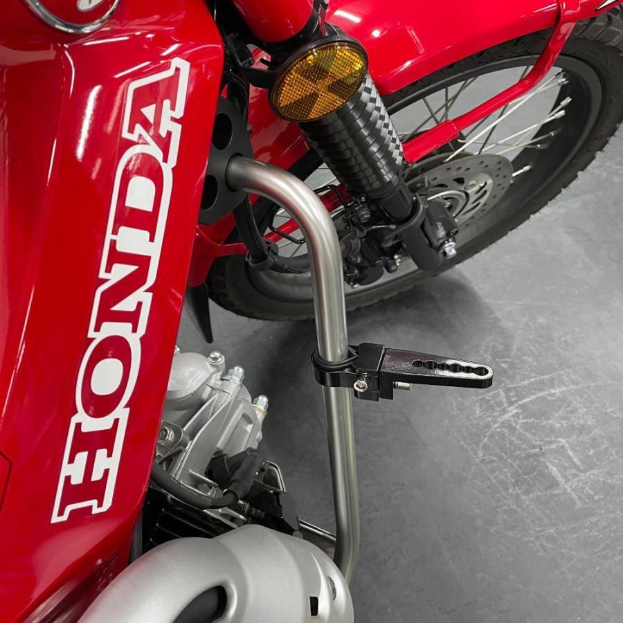 二輪業界初！手元で照射カラーが切り替え可能 ドライビングライト BC