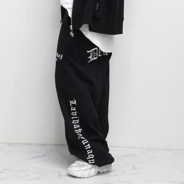 Dealivez Black Letter ALL刺繍 HIPロゴ 立体カーゴポケット付 Dealivez Black Letter ALL刺繍 HIPロゴ 立体カーゴポケット付