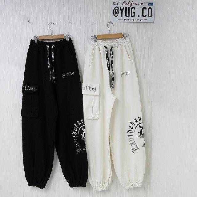 Dealivez Black Letter ワイドパンツ ALL刺繍 Sideロゴ 立体カーゴ