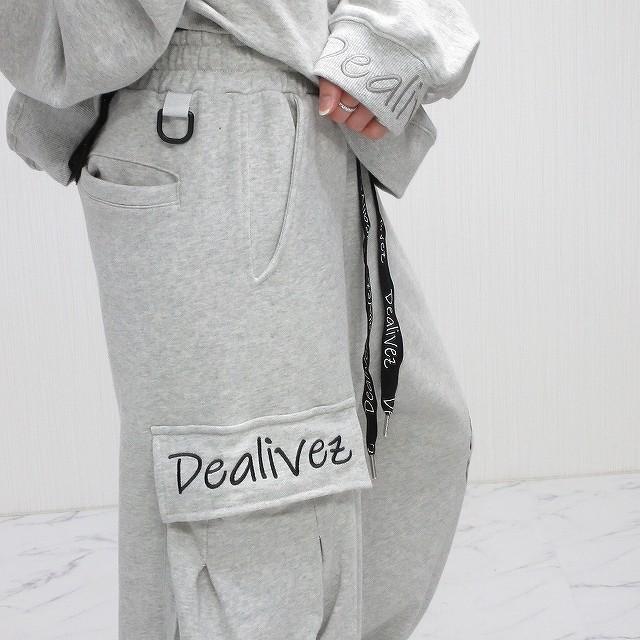 Dealivez ALL刺繍 Wリングチェーン SIdeロゴ 立体カーゴポケット付