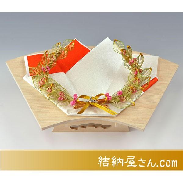 結納飾り 出雲スタイル3指輪・記念品用飾り台 （白木高級扇面台） : 結納屋さん