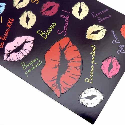 ポストカード ステッカータイプ イラスト 唇 キスマーク 箔押し加工あり イラストが剥がせるシールになっています ユージニアyh 通販 Yahoo ショッピング