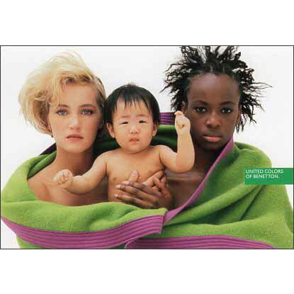 ポストカード カラー写真 赤ちゃんを抱えブランケットを羽織る白人と黒人 Bn2863 ユージニアyh 通販 Yahoo ショッピング