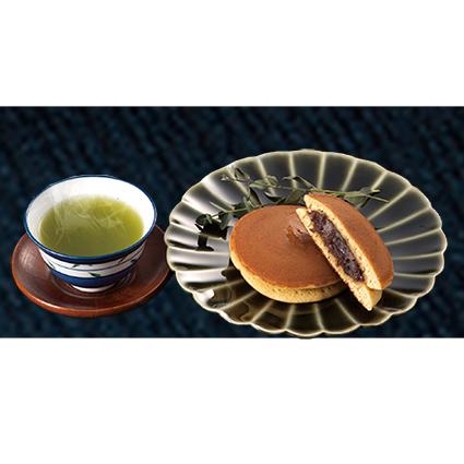 送料無料 北海道産小豆のどら焼き2個入&八女特上煎茶100gセット 国内産小麦 高級 どらやき どら焼 ギフト 皮 どら焼き 八女茶 緑茶 セット 煎茶|yukariya-enya|02