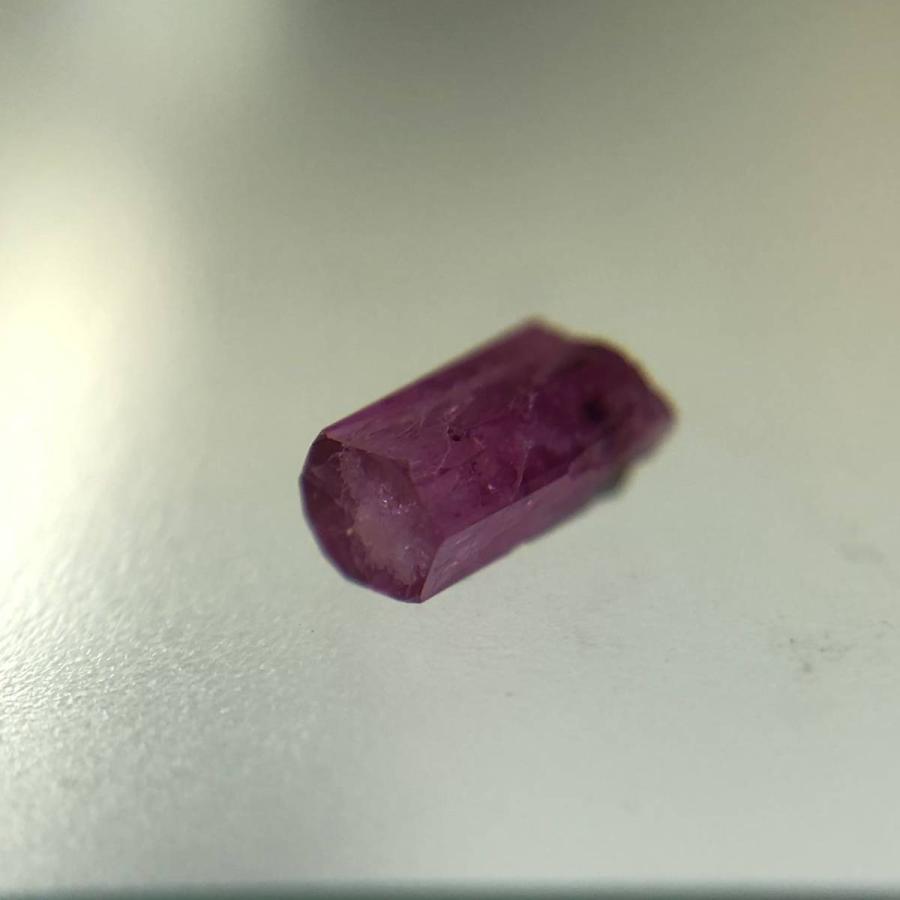 2021激安通販 結晶 原石 アメリカユタ州産 レッドベリル 天然石 緑柱石 標本 鉱物 天然石 原石 Pacificaplaza Com