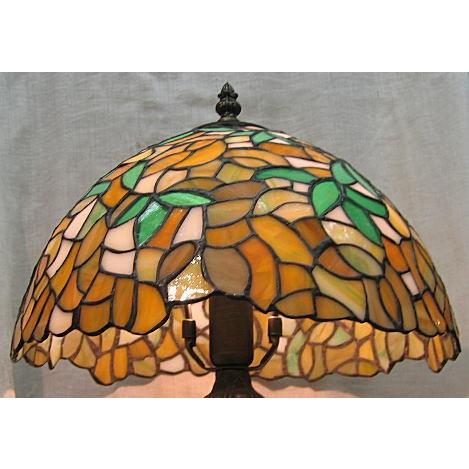 ティファニー風 ステンドグラス ランプ ベージュとグリーン柄  