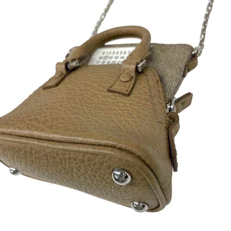 【新品未使用】マルジェラ5AC ショルダーバッグ　ベビー Maison Margiela】メゾンマルジェラ ショルダーバッグ レザー